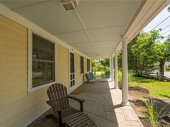 4th image of 97 Highland Ave