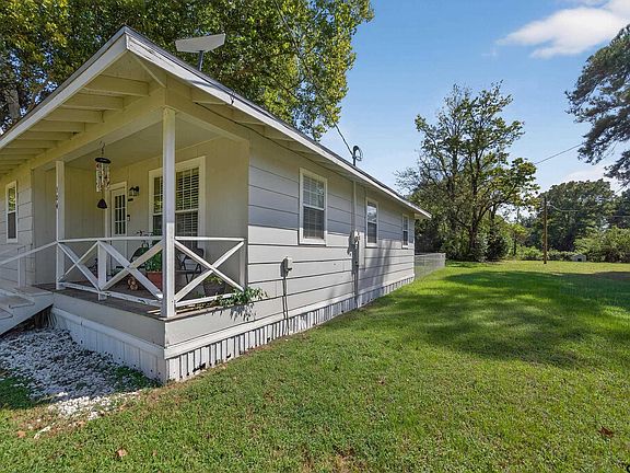 3rd image of 304 County Road 3525