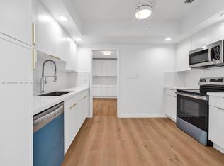 11801 NE 11th Ave, Biscayne Park, FL 33161