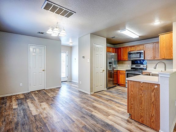 3rd image of 2301 Melissa Oaks Ln
