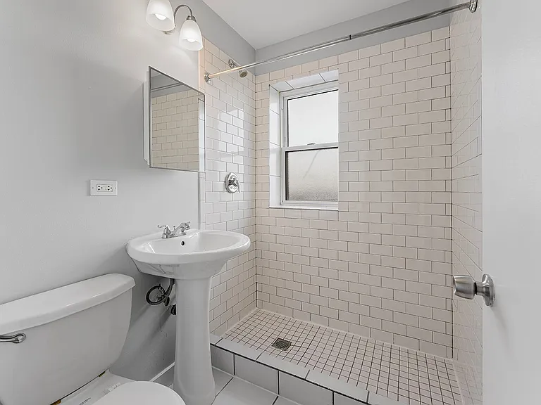 The Greenview — Photo 90