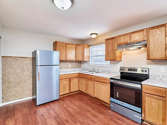 5th image of 10128 Castle Dr