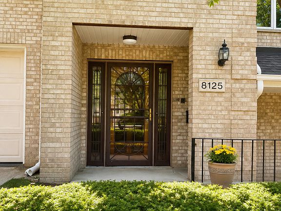 5th image of 8125 S Prairie Park Pl