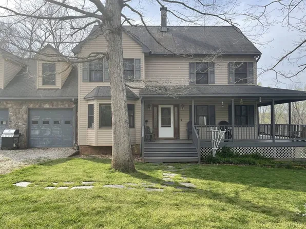 95 Rhage Ln, Lynchburg, VA 24504