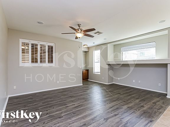 2nd image of 725 W Desert Basin Dr