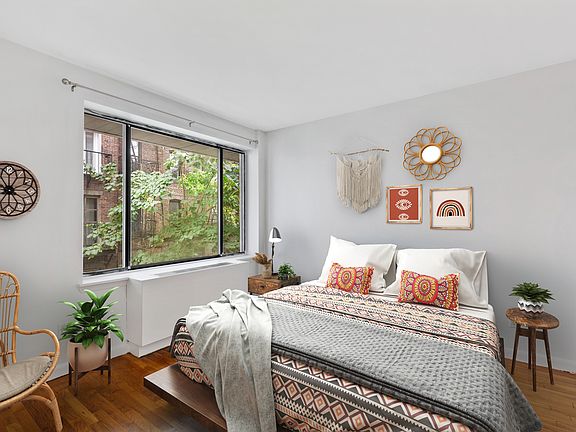 2nd image of 259 Elizabeth St APT 2B