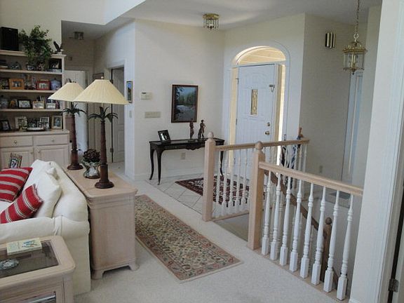 5th image of 880 Hemlock Dr
