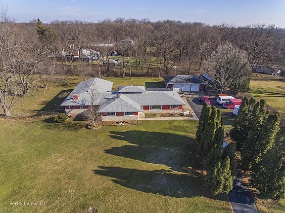 3rd image of 1122 Banbury Ln