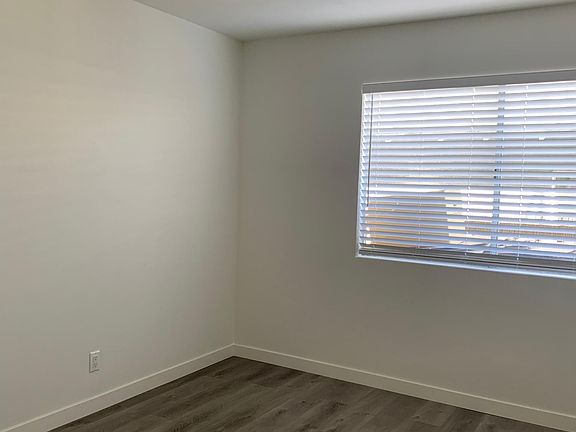 5th image of 1503 N Edison Blvd #2