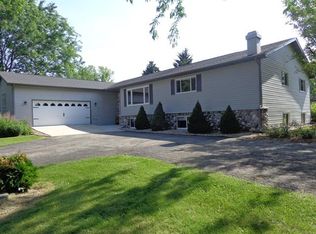 N9602 Warner Rd, Whitewater, WI 53190