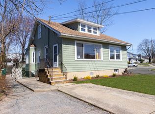 3737 Amboy Rd, Staten Island, NY 10308