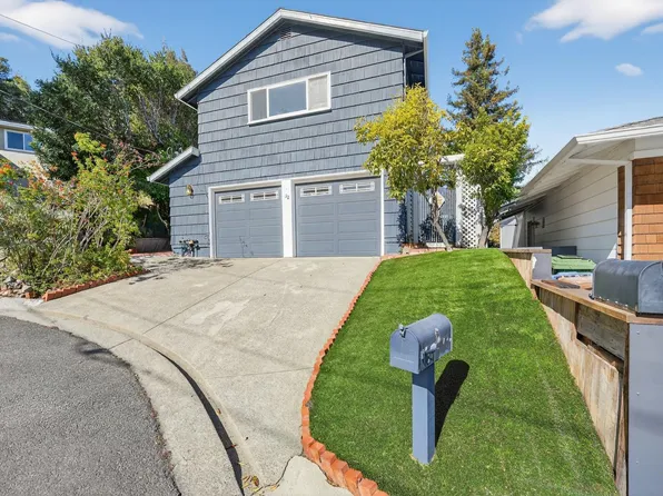 32 Los Robles Dr, San Rafael, CA 94901