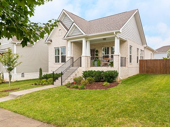 2nd image of 2113 Glen Haven Dr