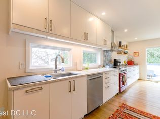 2804 Battery Pl NW, Washington, DC 20016