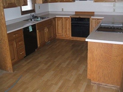 5th image of 7563 E Lincolnway