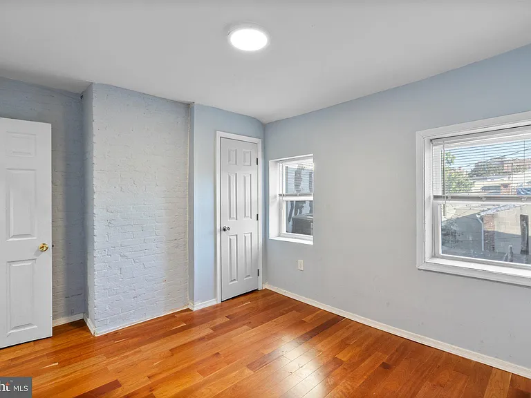 1818 E Pratt St #B — Photo 14