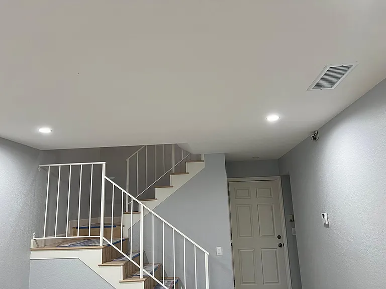 2020 Indiana St — Photo 20