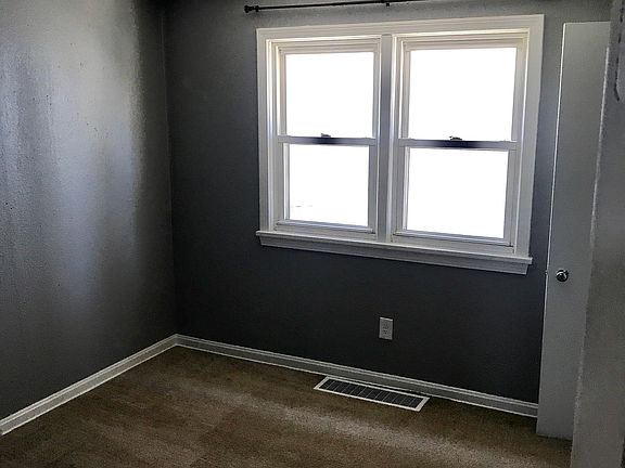 5th image of 251 Portage Lakes Dr
