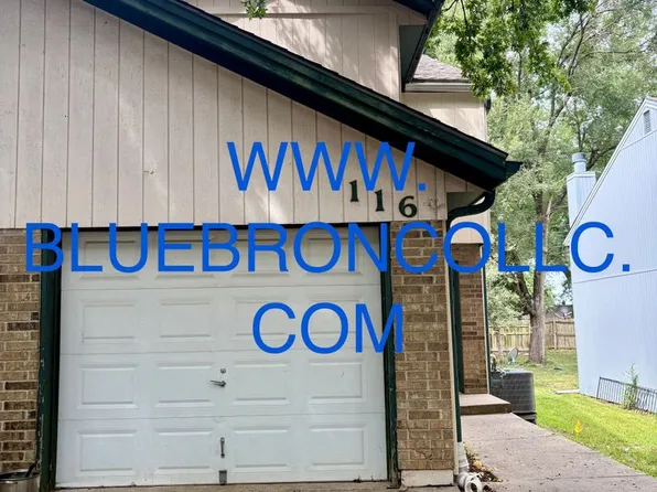 116 SW Oxford Pl, Lees Summit, MO 64063
