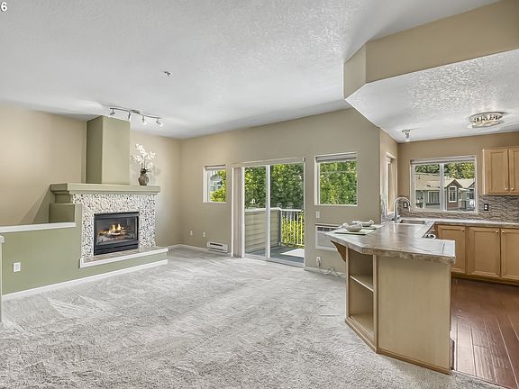 3rd image of 14580 SW Magpie Ln