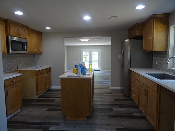 Kitchen looking to family room/den