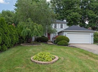 4255 Brendan Ln, North Olmsted, OH