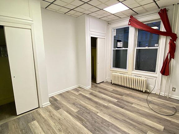 3rd image of 631 Mead St