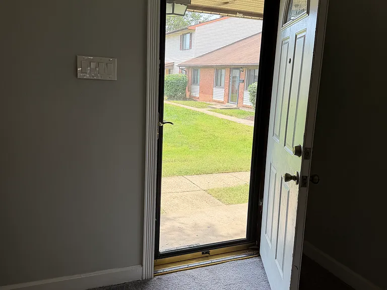 8409 Del Norte Ct — Photo 29