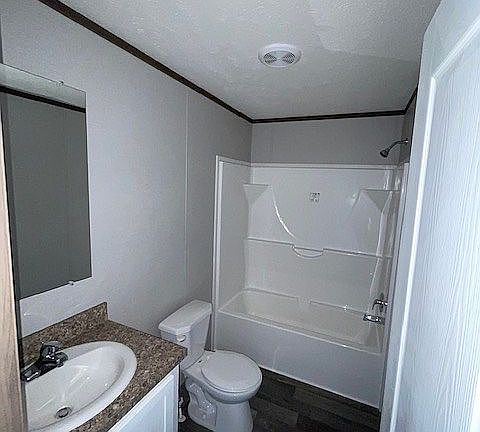 5th image of 406 Susan St NE