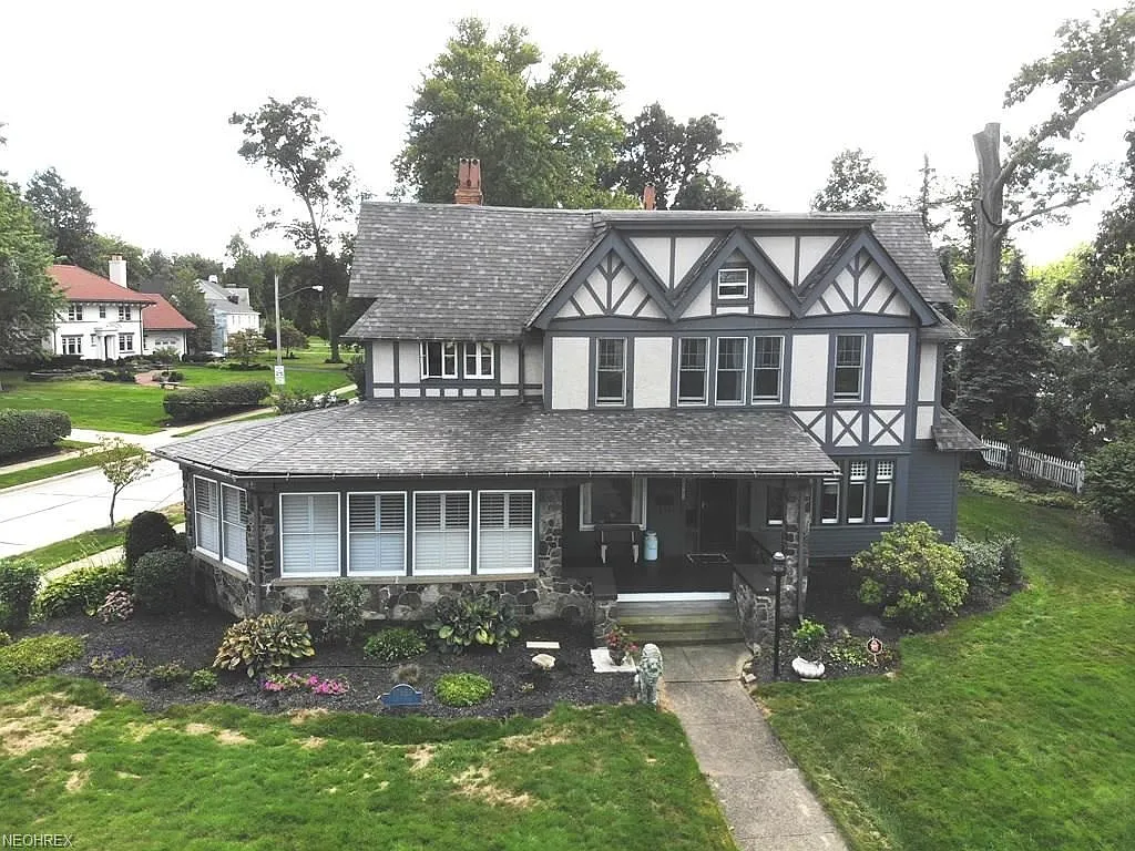 17853 Lake Rd photo 1
