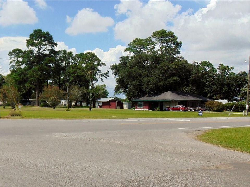 2nd image of 5019 N Highway 26