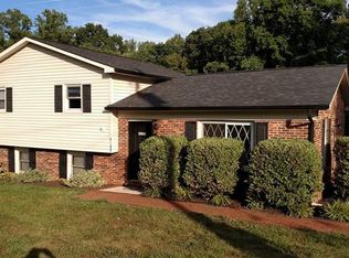 1817 Woods Ave, Newton, NC 28658
