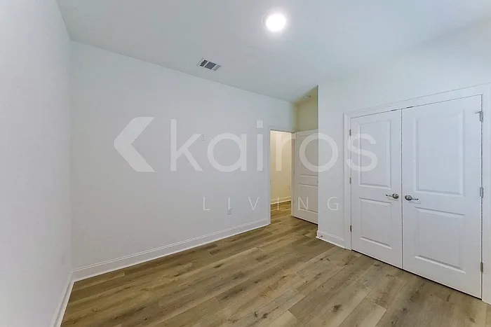 7936 Hendrick Dr — Photo 10