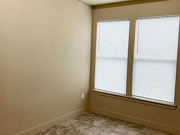 4th image of 4650 Highland Ave