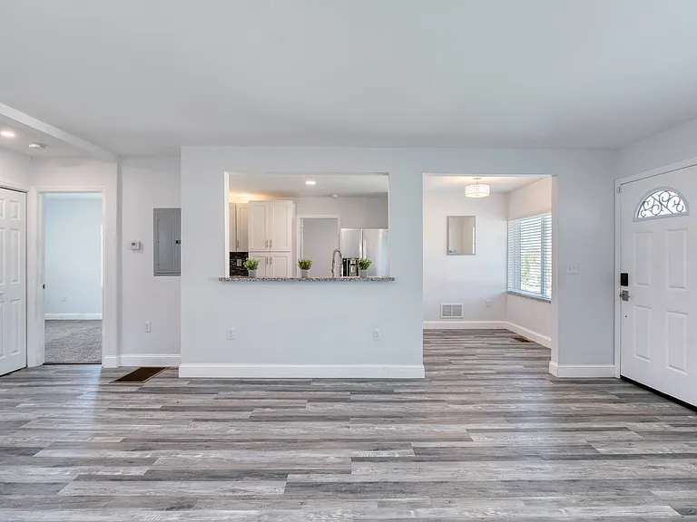 130 Harrison Rd — Photo 5