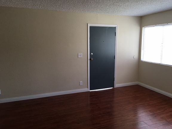 2nd image of 530 W 1st St APT B