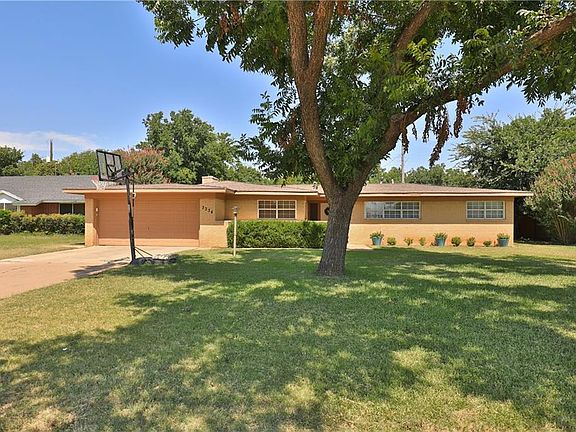 2nd image of 3334 Parkcrest Dr