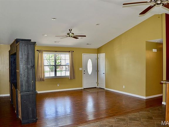 5th image of 1449 Bloomfield St
