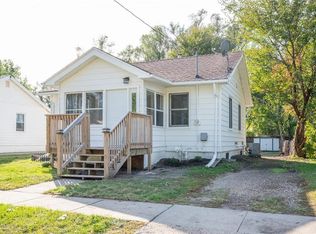 814 E 24th St, Des Moines, IA 50317