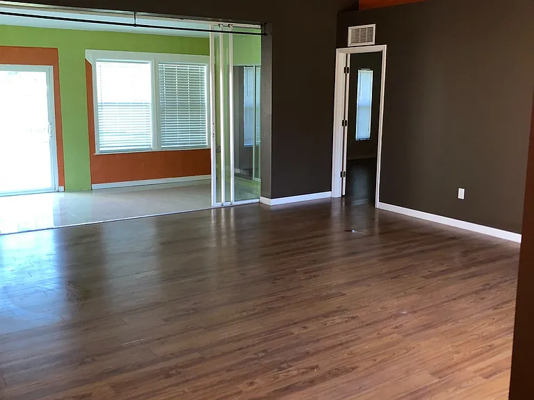 3129 Oceanside St — Photo 34