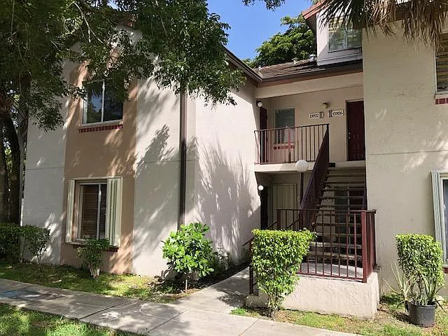 SW 93rd Ln — Photo 3