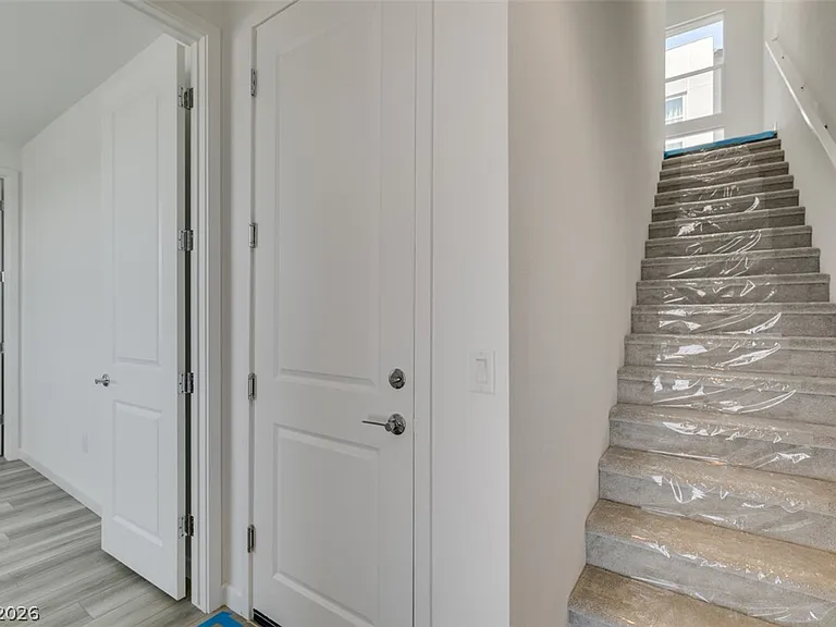 2498 Indigo Mountain St — Photo 6