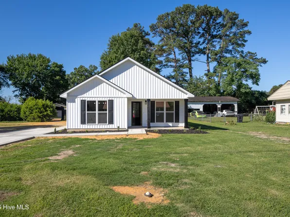 103 Harmon Street, Clinton, NC 28328