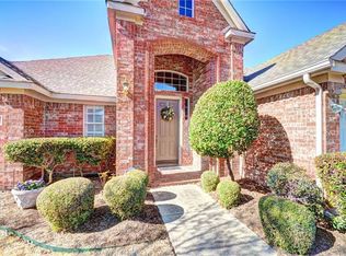 6304 Clear Pool Dr, Arlington, TX 76018