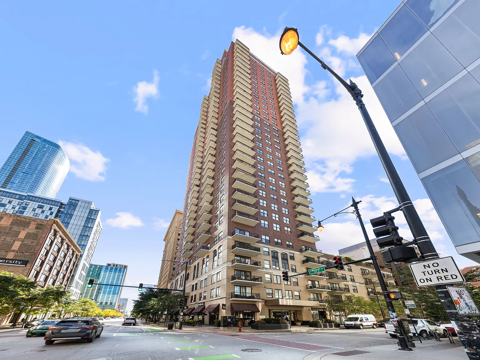 2 bed, 1270 sqft, $3,095 — Photo 1