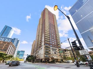 41 E 8th St APT 2203, Chicago, IL 60605
