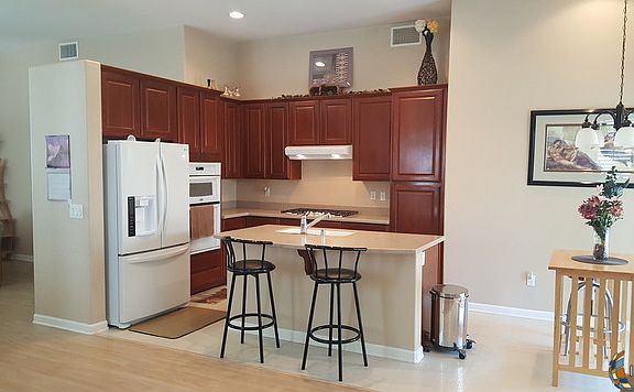 3rd image of 286 Jackrabbit Dr