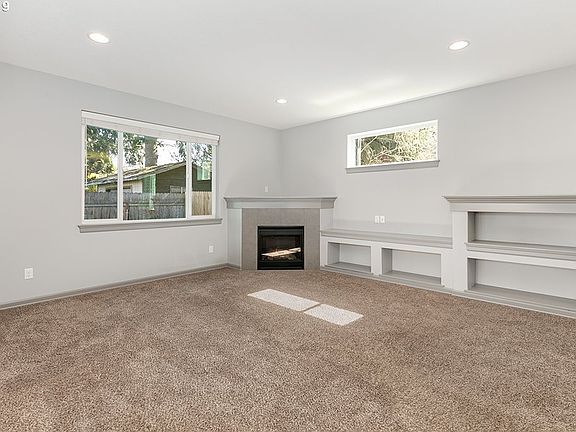 4th image of 2301 NE 94th Ct