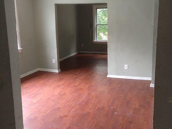 3rd image of 8716 S Marquette Ave