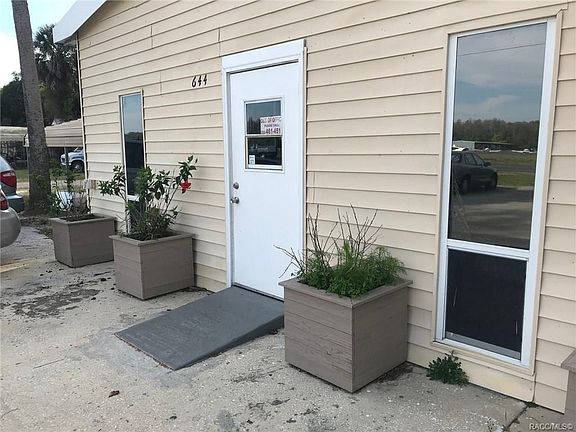 4th image of 644 N Suncoast Blvd